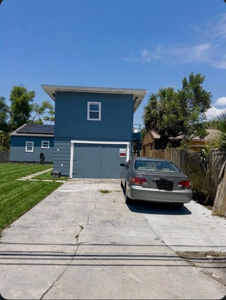 Building Photo - 3320 6th Ave N