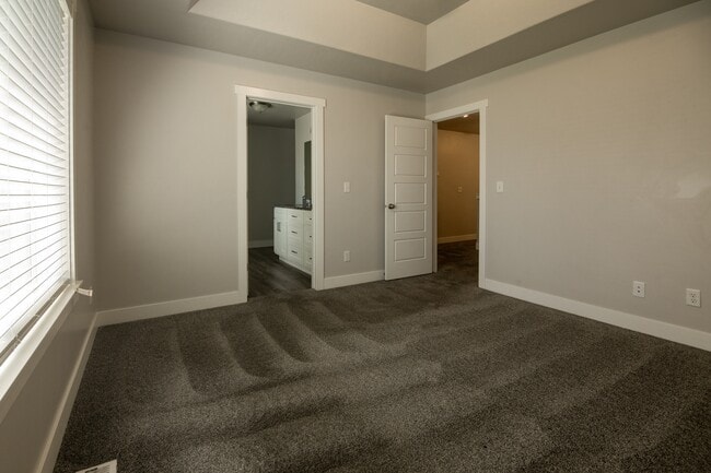 Building Photo - 4156 S 2825 W