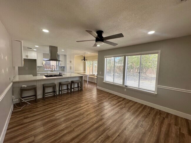 Building Photo - 1643 Derby Ct