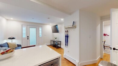 Building Photo - 1 bedroom in Cambridge MA 02140