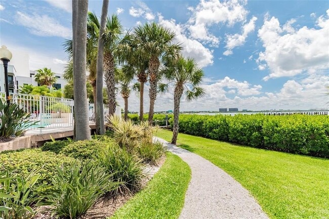 Building Photo - 4304 Bay Club Cir
