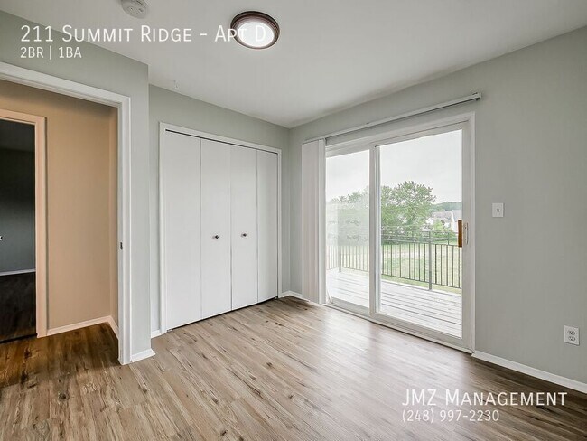 Building Photo - 211 Summit Ridge-Apt D