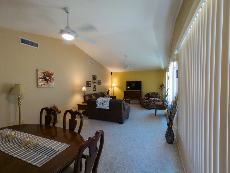 Building Photo - 2071 Leisure World