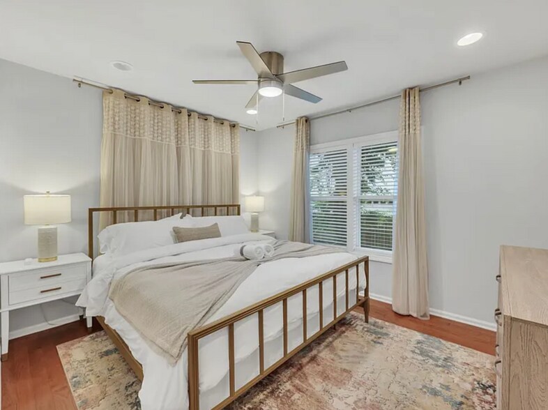 Building Photo - 1023 Maxwell Ave