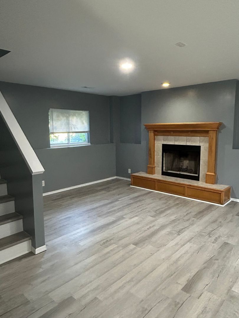Building Photo - 819 S Todd Cir