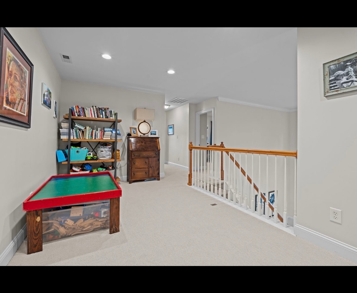 Building Photo - 94 Pine Hawk Dr