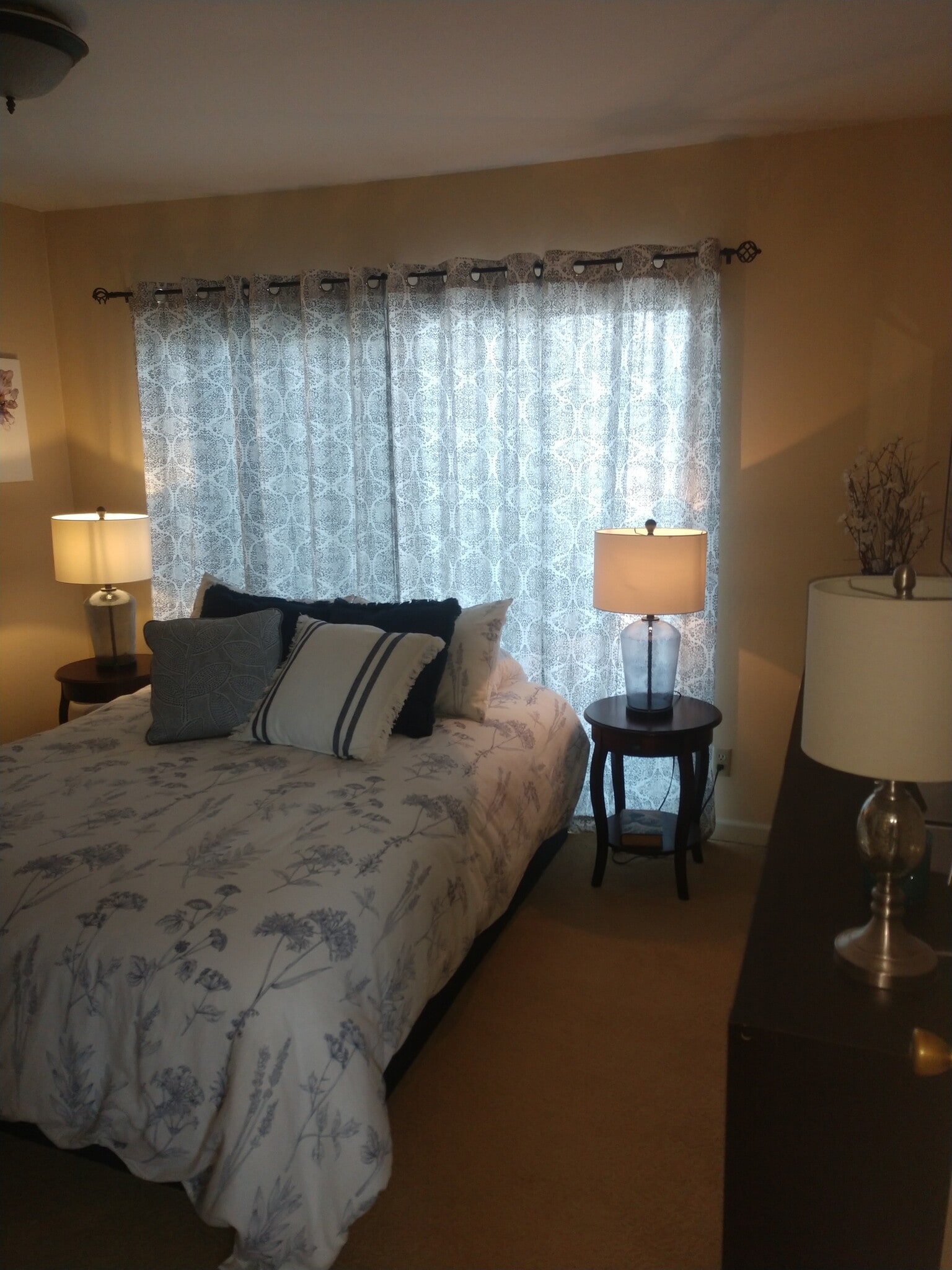 Building Photo - 196 Alturas Way