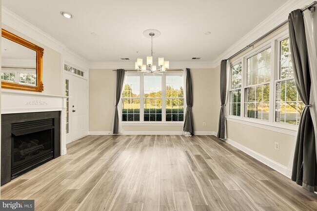 Building Photo - 640 Orchard Ridge Dr