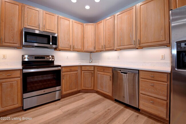 Building Photo - 5028 Ardossan Square