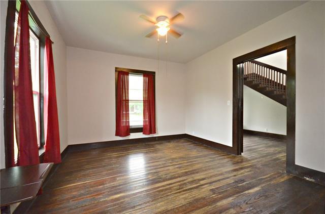 Building Photo - 1402 E Chaffin St