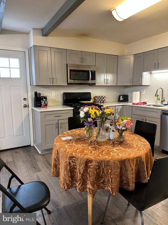 Building Photo - 510 S Juniper St