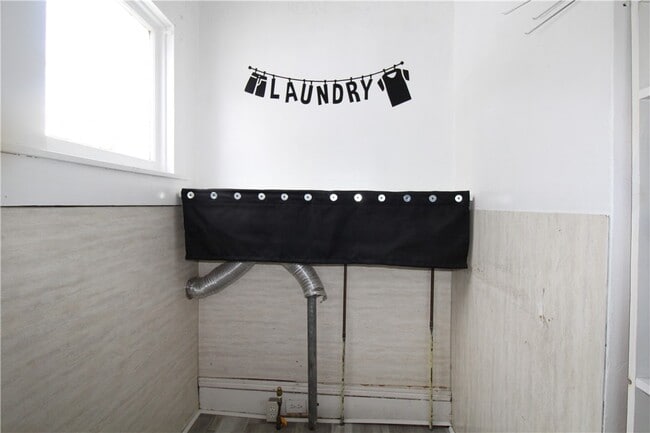 Building Photo - 249 Princeton Ave