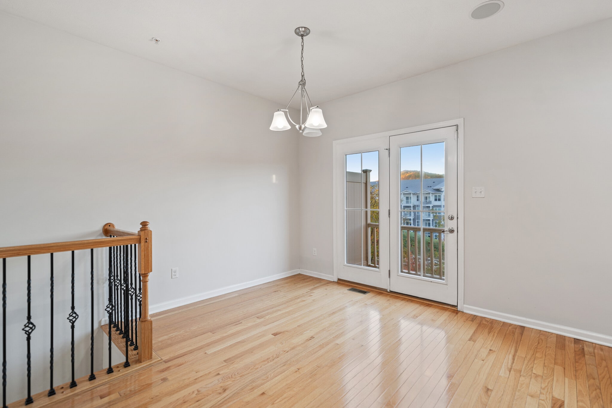 Building Photo - 407 Fairmont Dr