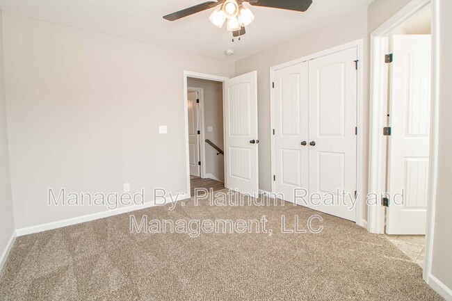 Building Photo - 1115 Hillwood Dr
