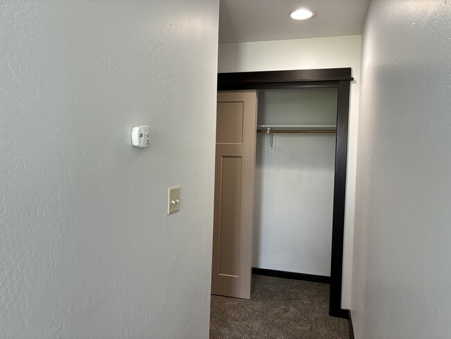 Building Photo - 2286 Gallatin Green Blvd