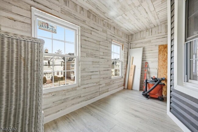 Building Photo - 76 Riggs Pl