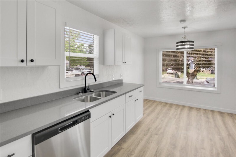 Building Photo - 3568 Orchard Ave