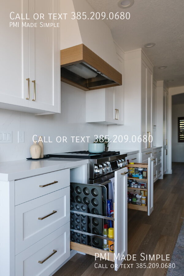 Building Photo - 1777 Crimson Oak Dr