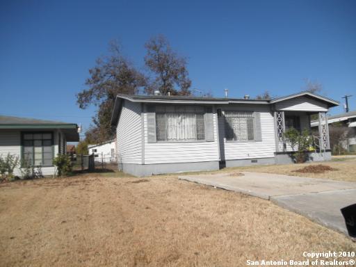 Building Photo - 215 Edna-
