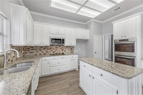 Building Photo - 7744 Bridlewood Ct
