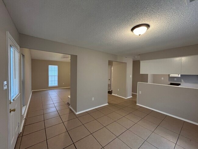 Building Photo - 7080 Benji Ave