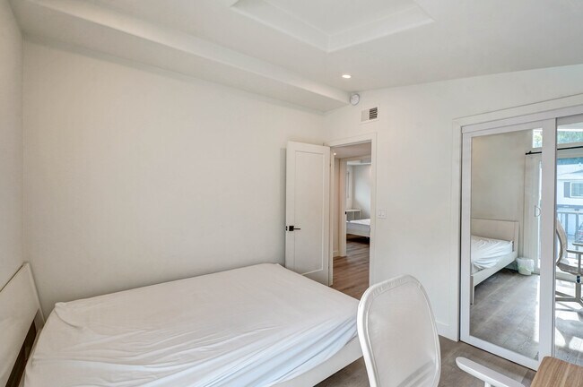 Building Photo - 27438 Elmbridge Dr