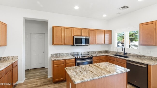Building Photo - 33915 S Colony Dr