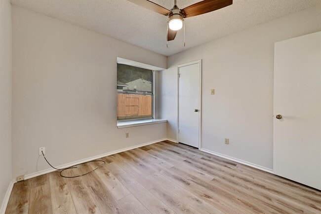 Building Photo - 4608 Castleman Dr