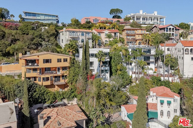 Building Photo - 6390 Quebec Dr