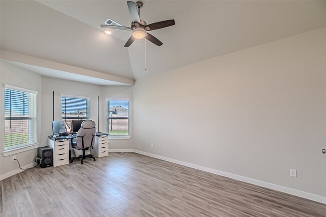 Building Photo - 21606 Wave Holw Dr