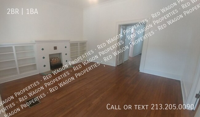 Building Photo - 411 W Mistletoe Ave