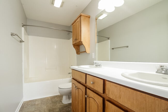 Building Photo - 123 Harvest Ridge Dr