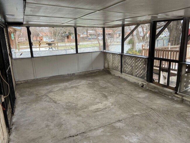 Building Photo - Charming 3 Bedroom, 2 Bath Home with 2-Car Garage & Large Fenced Yard