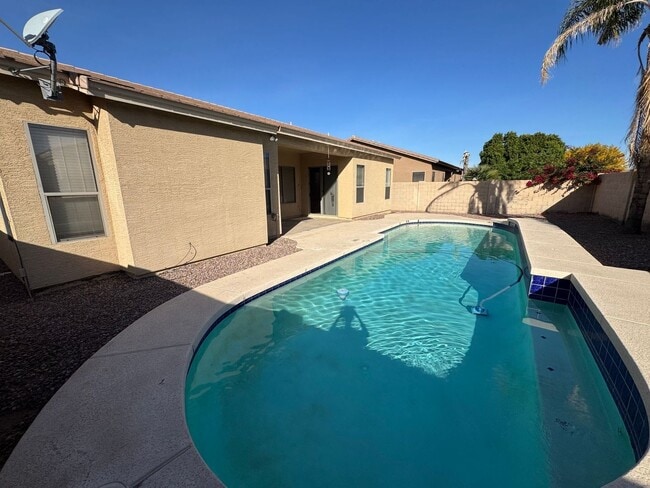 Building Photo - 3 Bedroom - 2 Bath - 2148 Sq. Ft. - Blakeman Ranch - Chandler