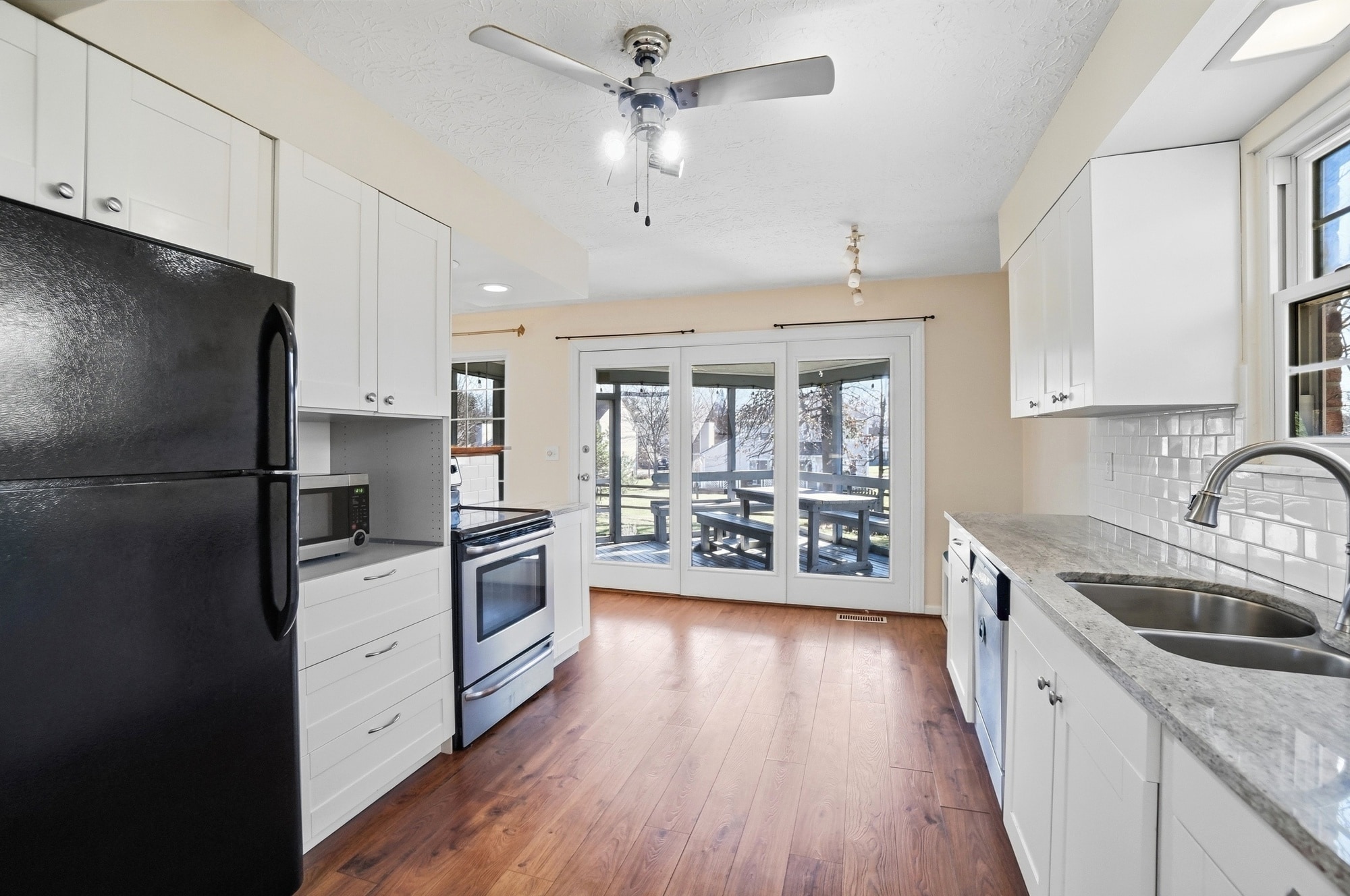 Building Photo - 1849 Lemontree Ln