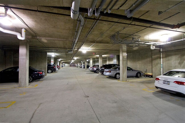 Building Photo - 4120 S Lake Dr