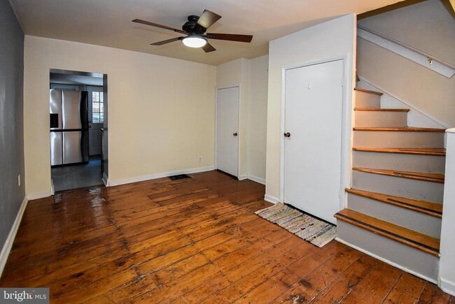 Building Photo - 132 Conarroe St