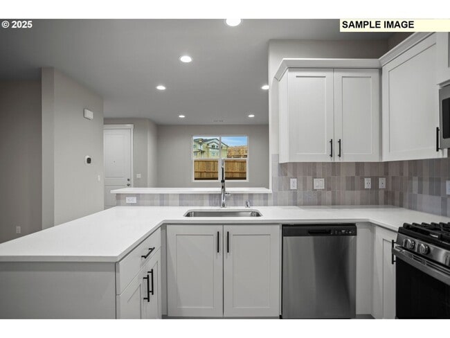 Building Photo - 18426 NE 46th Pl