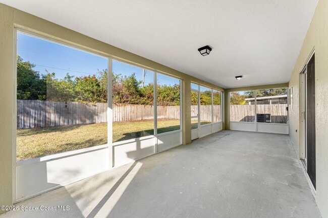 Building Photo - 4426 Four Lakes Dr