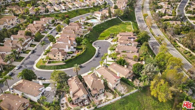 Building Photo - 4016 Cam Plano