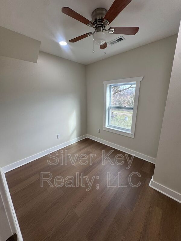 Building Photo - 3671 Sweetwater Vonore Rd