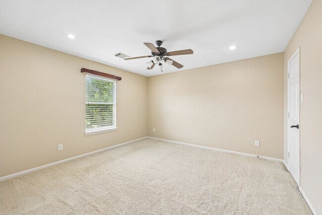Building Photo - 11303 English Rose Trail