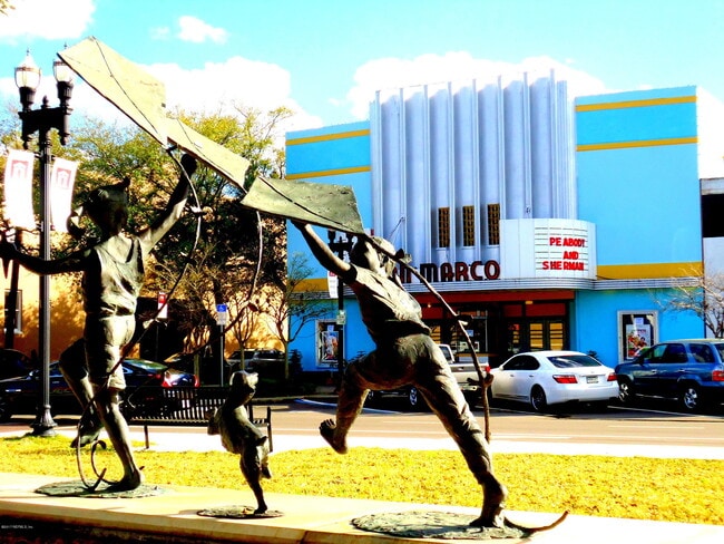 Building Photo - 1733 River Rd