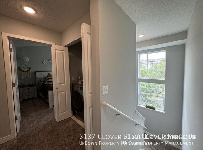 Building Photo - 3137 Clover Ridge Dr