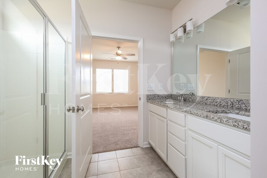 Building Photo - 607 Goldburn Wy