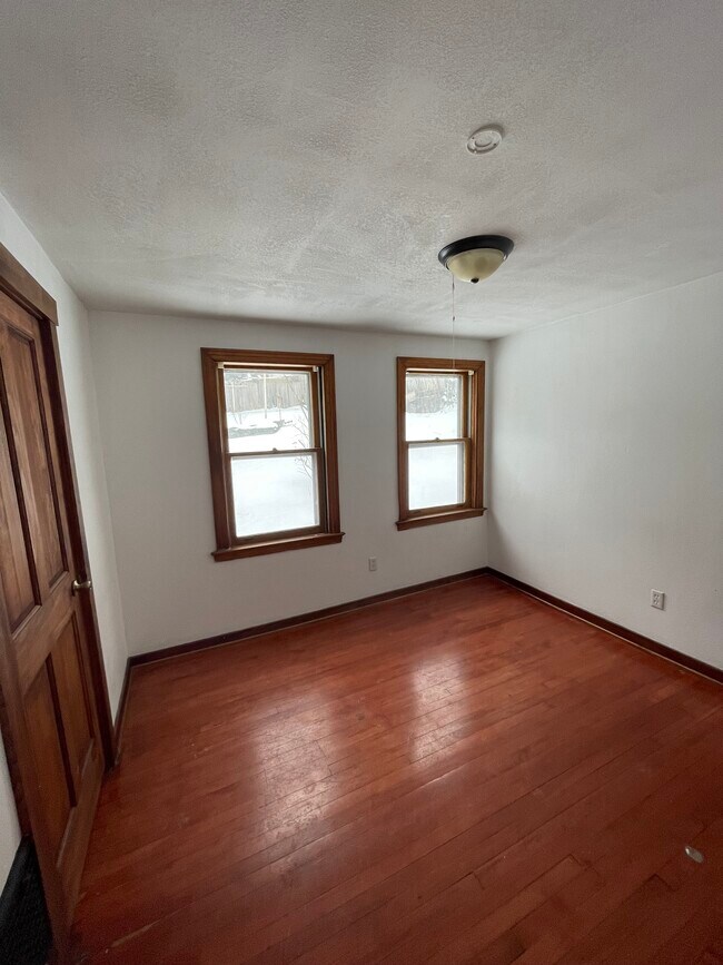 Building Photo - 119 N Wilbur Ave