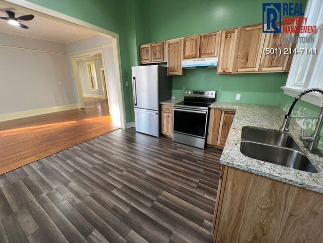 Building Photo - 1401 Cumberland St