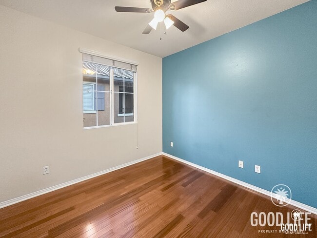 Building Photo - Gorgeous 2 Bed/2 Bath Condo in a Quiet, Charming Community! $500 off the first month's rent if yo...