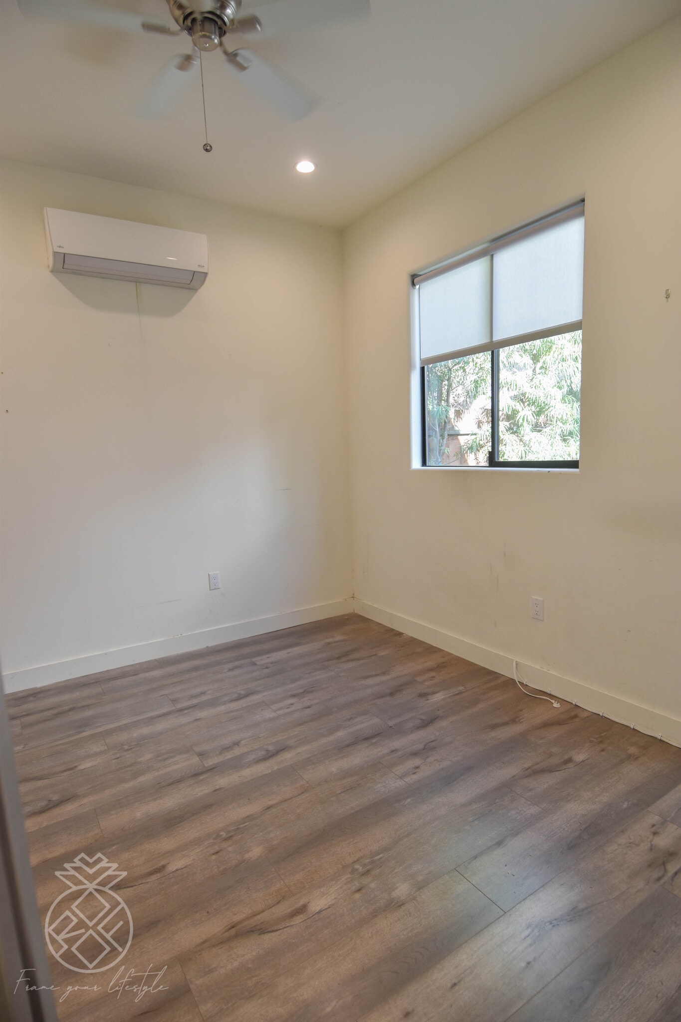 Building Photo - 905 Parkman Ave