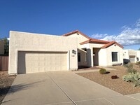 Building Photo - Great Eastside loacation